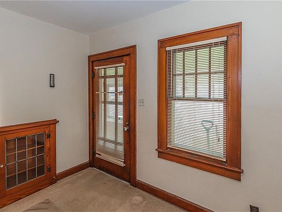 4th image of 126 E B St