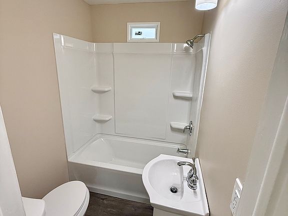 3rd image of 2539 21st St #2539