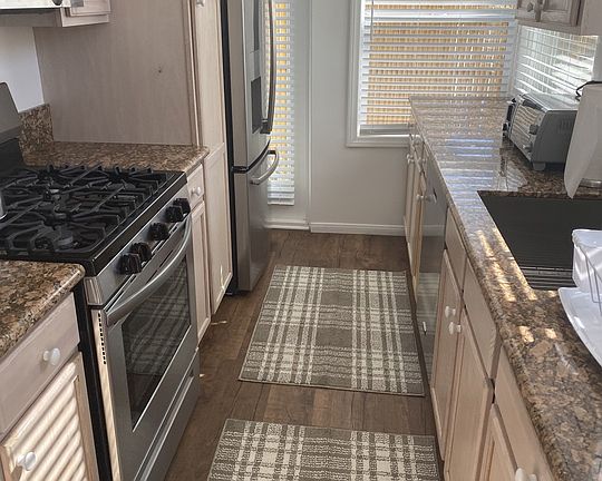 4th image of 1256 Chelsea Ave APT D