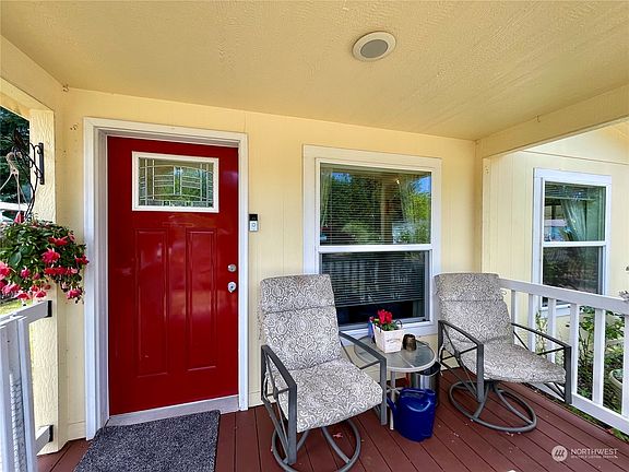 3rd image of 4611 17th Lane NE
