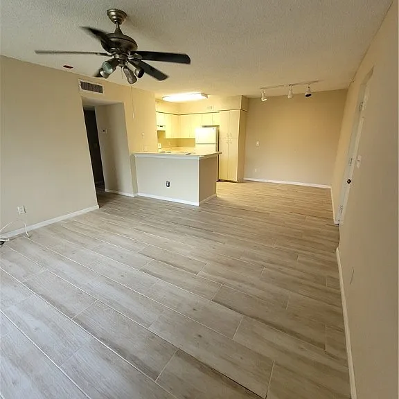 13521 Eagle Ridge Dr #112 — Photo 2