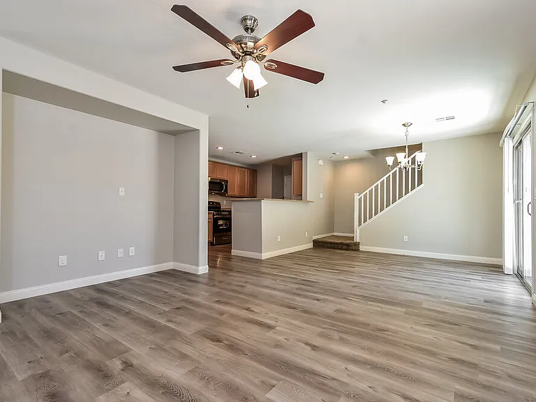 10823 Mystic Shore Ave — Photo 5