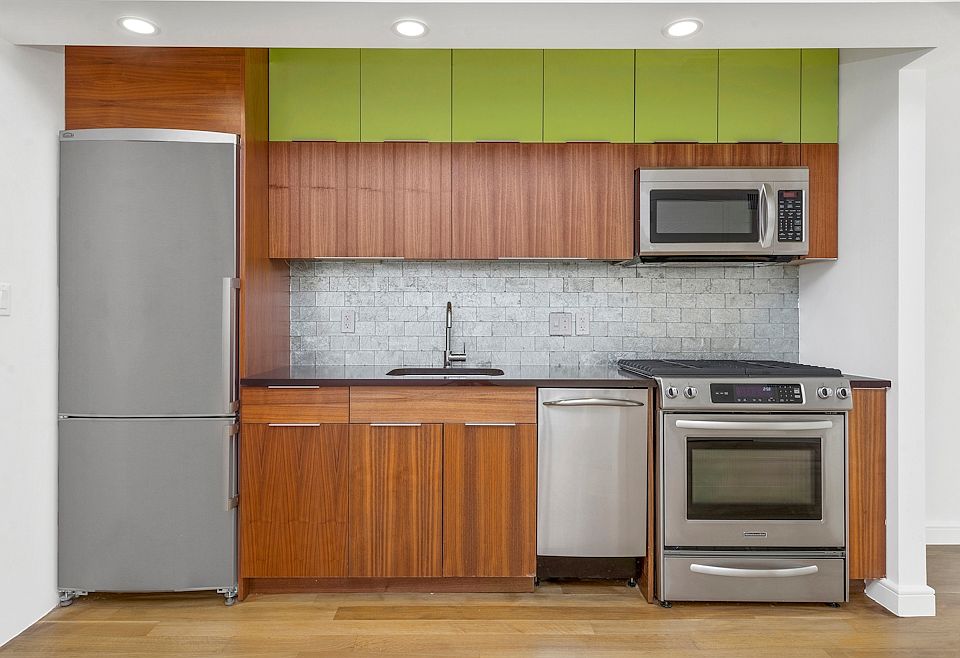 1st image of 101 Bedford Ave APT A511