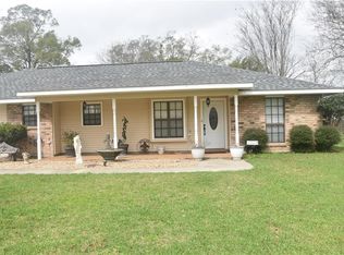 10549 Dolphy Rd, Saint Amant, LA 70774