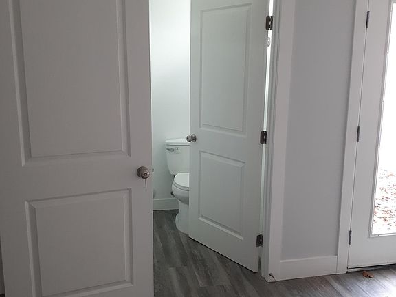 4th image of 1606 W 36th Pl #1