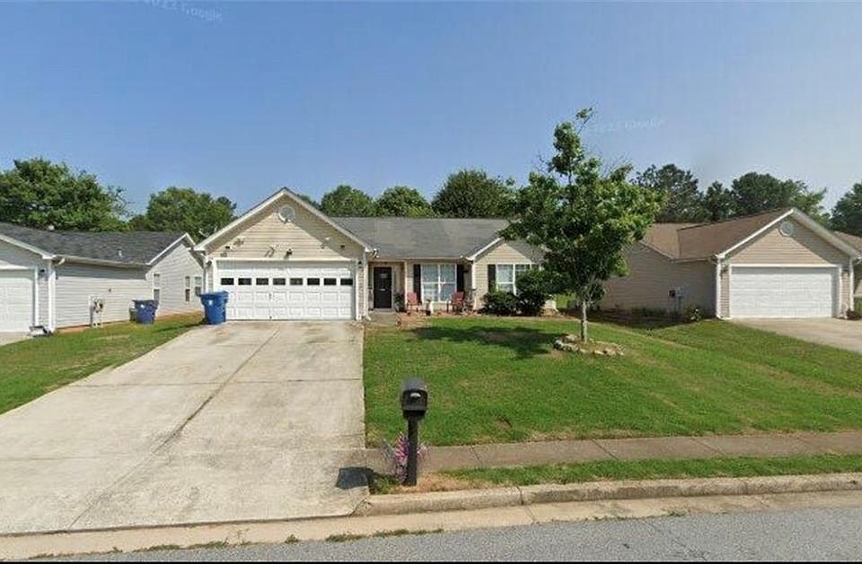 1st image of 485 Amelia Grove Ln