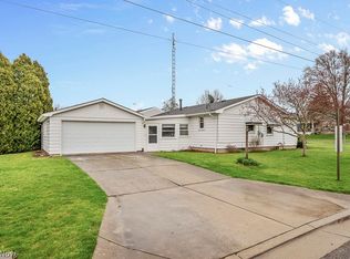 496 W Virginia Ave, Sebring, OH 44672