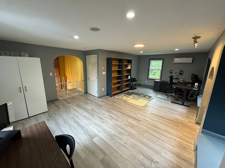 upstairs family room/office