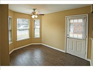 4th image of 813 Pecan Gardens Cir W