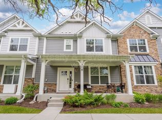 375 Didier Ct, Buffalo Grove, IL 60089