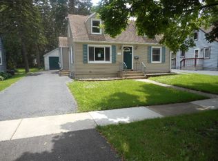 143 Pearl St, Cary, IL 60013
