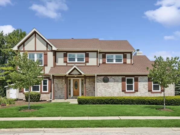 27W390 Waterford Dr, Winfield, IL 60190