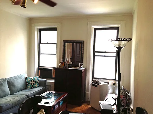 Rented by Manhattan Property Group | media 53