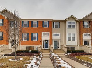 247 Jackson St, Gilberts, IL 60136