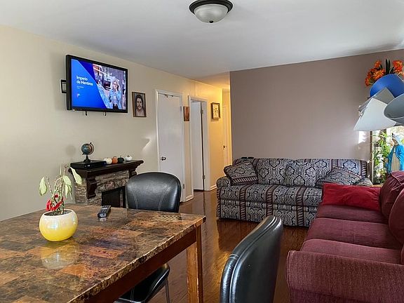 5th image of 1629 Howard Ave