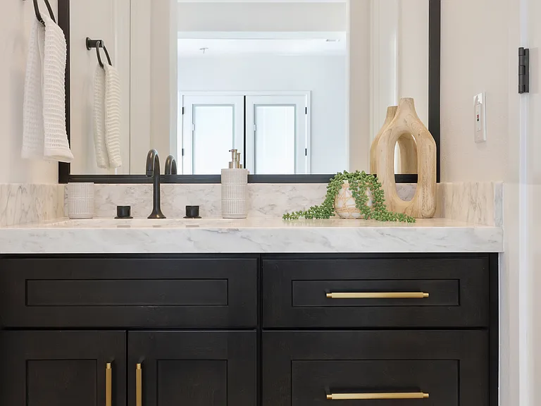 Casita bathroom