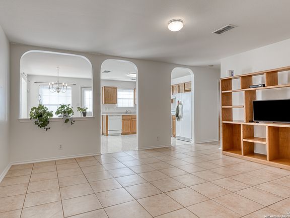 2nd image of 10730 Tiger Chase
