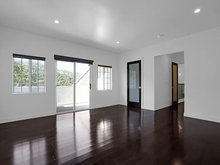 3832 Shannon Rd — Photo 42