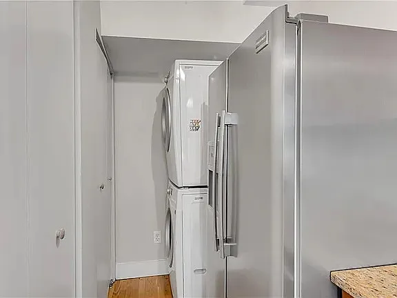 373 Moreland Ave NE #302 — Photo 15