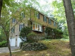 22 Granger Dr, Lee, NH 03861