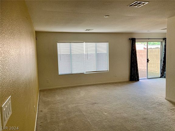 4th image of 10041 Tenerife St