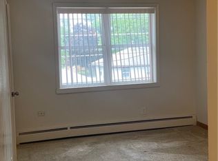 2708 Grand Ave #6, Waukegan, IL 60085