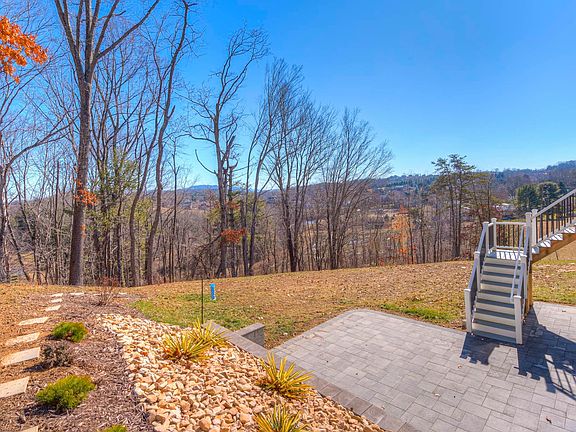 5th image of 124 Kinloch Dr