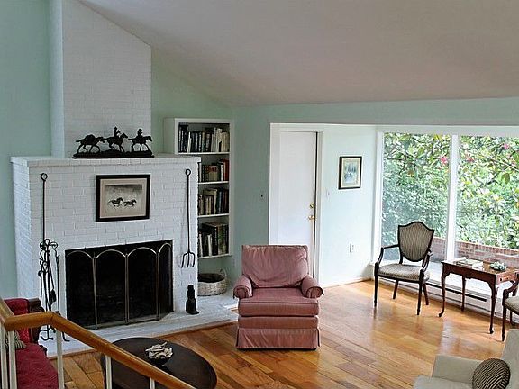 2nd image of 7404 Rebecca Dr