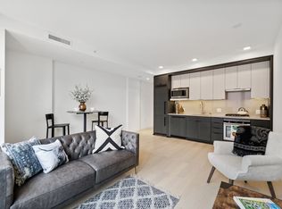569 Occidental Ave S #912, Seattle, WA 98104