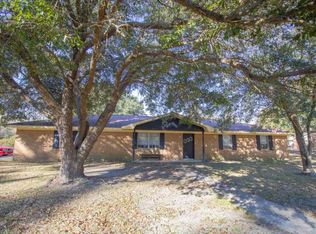 5305 Deana Rd, Ocean Springs, MS 39564