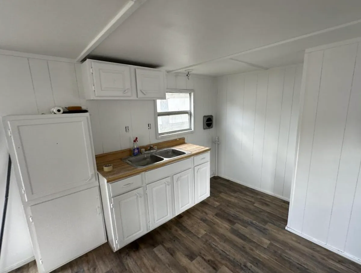 Building Photo - 3632 SW Military Dr #3