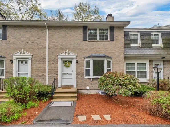180 Fieldstone Drive #180, Londonderry, NH 03053