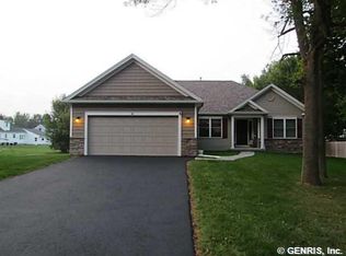 4 Pinto Run, Spencerport, NY 14559