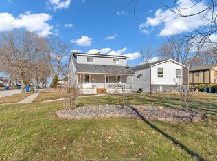 8060 Handy St, Windsor, ON N8S 1H5