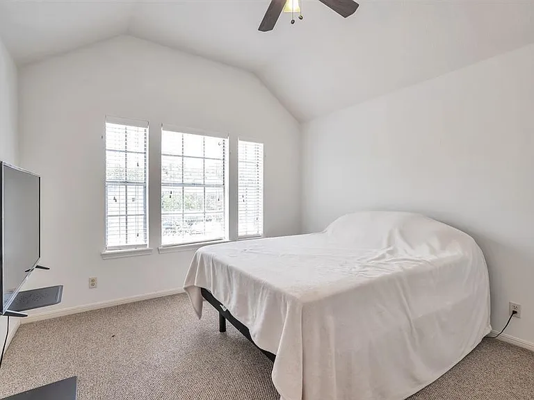 6303 Carissa Ct — Photo 20