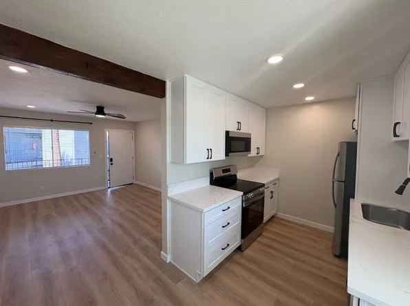 328 S Weitzel St, Oceanside, CA