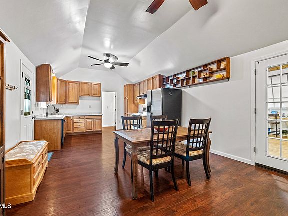 4th image of 4633 Thurmer Dr