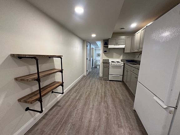 3rd image of 3 Hales Rd Unit A