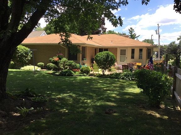 2nd image of 325 Becking Ave