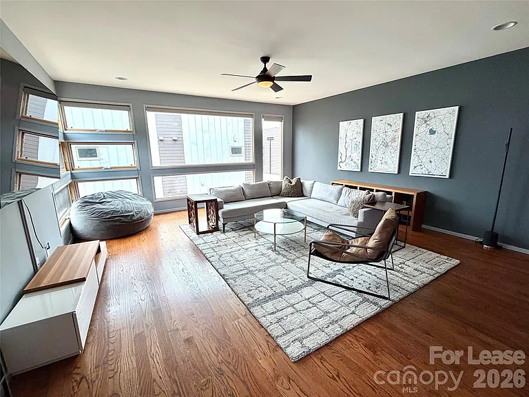 305 McNinch St #B — Photo 4