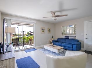 6498 Royal Woods Dr APT 4, Fort Myers, FL 33908