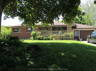 6 E Hampton Rd, Saint Catharines, ON L2T3Z3