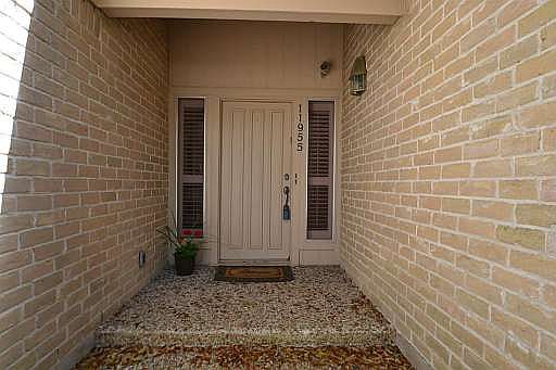 4th image of 11955 Pebble Rock Dr
