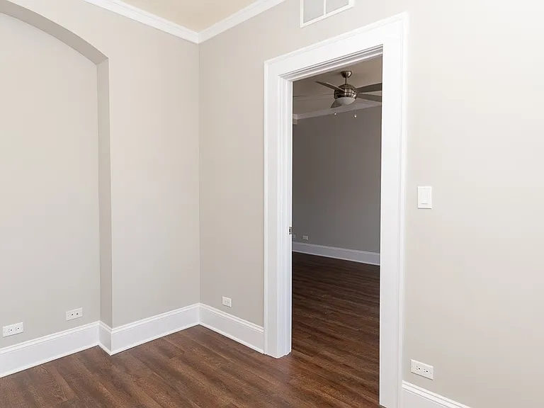 817 W Lakeside Pl #107 — Photo 15