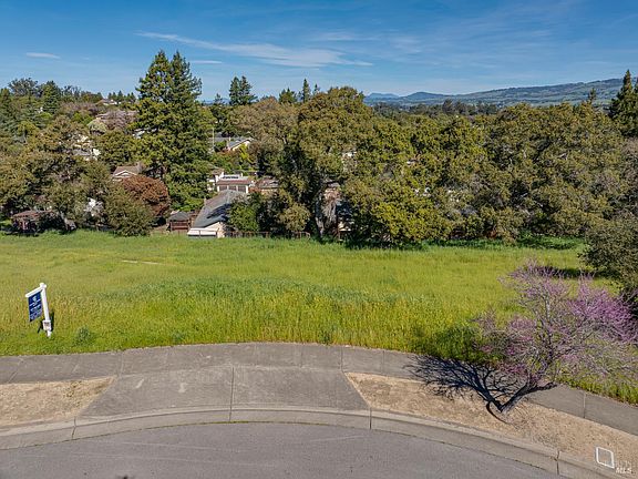 3rd image of 513 Larch Drive
