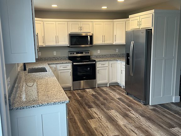 4th image of 968 Miriah Dr