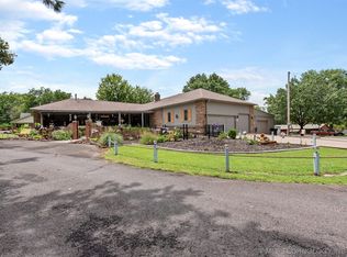 32088 E 695th Way, Wagoner, OK 74467