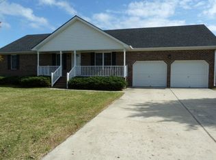 218 Lynette Dr, Elizabeth City, NC 27909