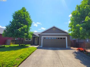 147 Tyler Ave, Cottage Grove, OR 97424