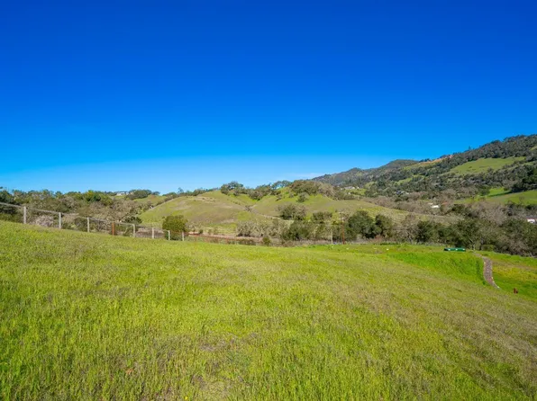 2898 Riebli Road, Santa Rosa, CA 95404